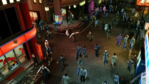 Screenshot from Yakuza Kiwami Chapter 2 Ten Years Gone showing the streets of Kumarucho